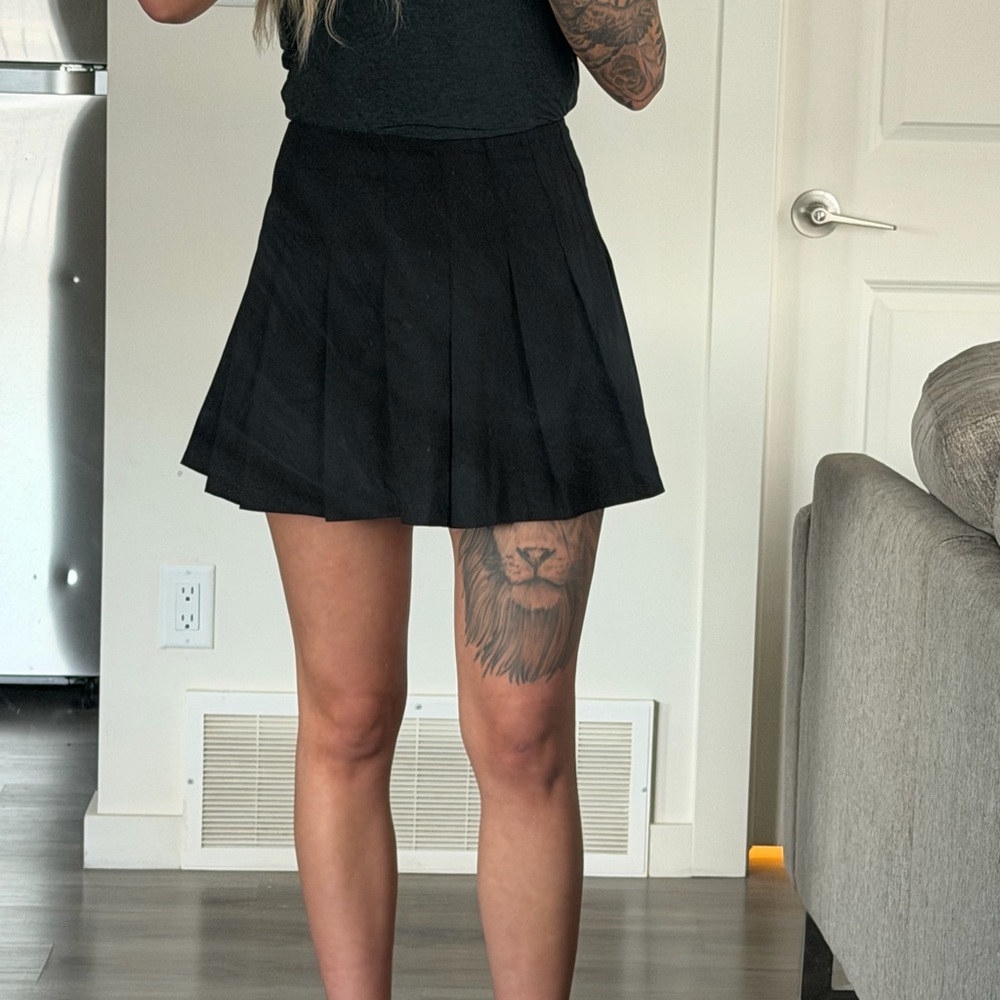 Divided Black Pleated Mini Skirt